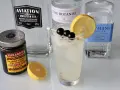 Tom Collins i John Collins – składniki do drinków: gin Aviation, The Botanist, Plymouth, wiśnie Luxardo i cytryna.