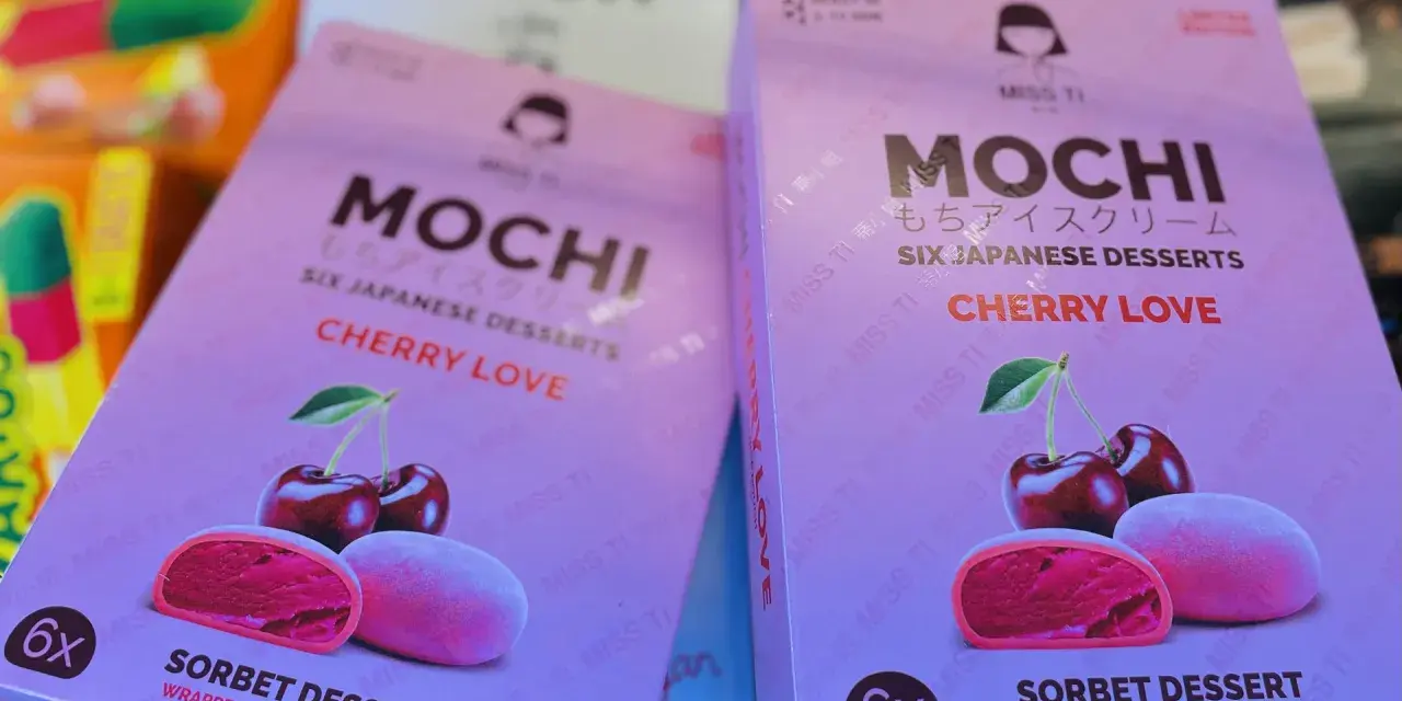 Pudełka mochi Miss Ti Cherry Love, sześć deserów z sorbetu wiśniowego w miękkim cieście ryżowym. Gdzie kupić?