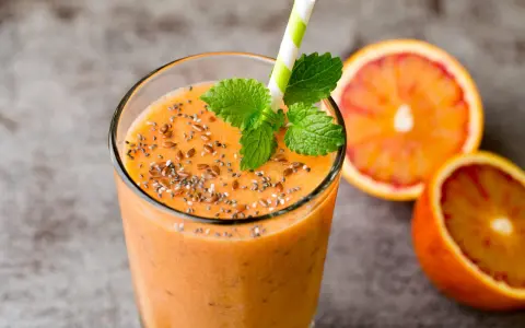 Smoothie z pomarańczy: Szybkie przepisy, zdrowie i bez goryczy!