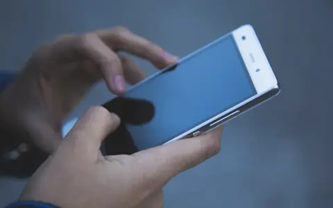 Jak zmienia się cyfrowa rozrywka w Warszawie i dlaczego użytkownicy wybierają różne formy online entertainment
