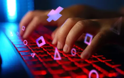 Jak platformy rozrywkowe online omijają monopol i blokady domen?